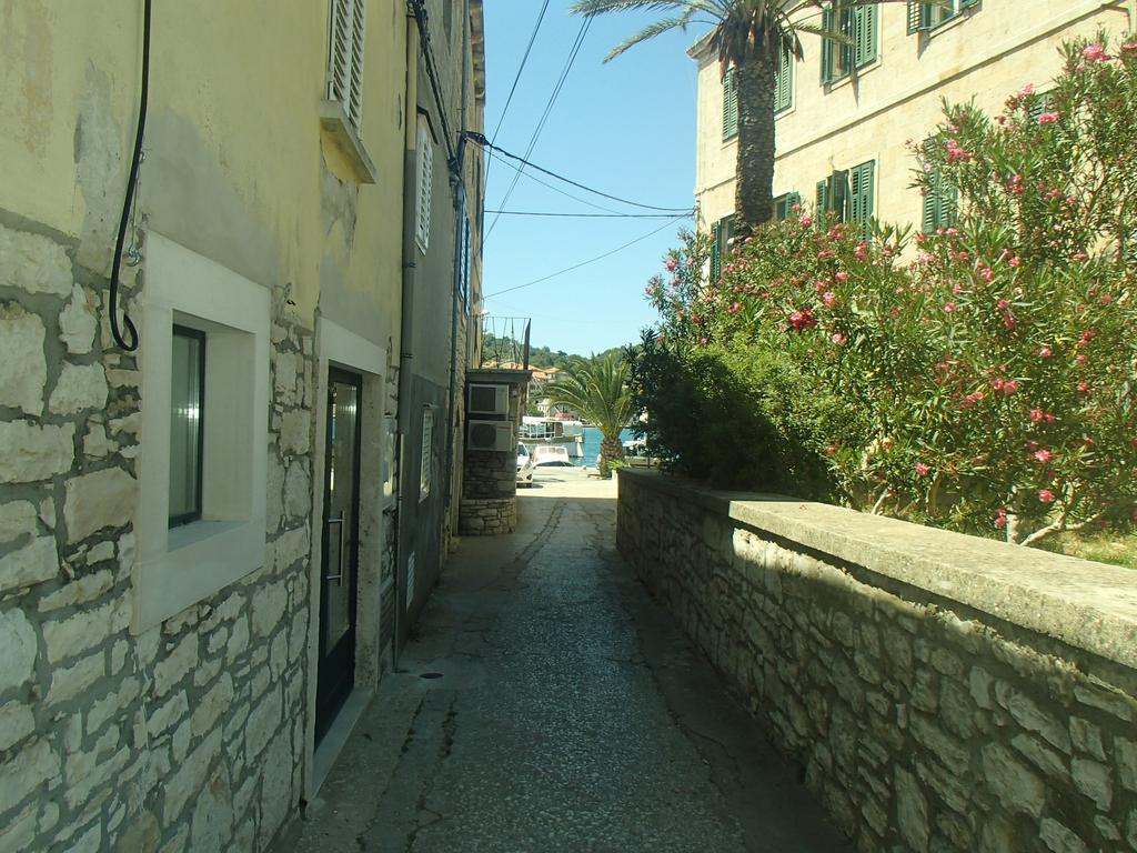 Guest House Kod Peskarije Vela Luka Exterior foto